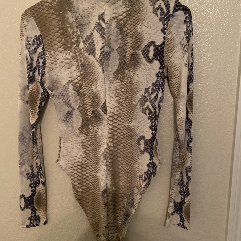Store Sample Sale - Picture 5 of 9